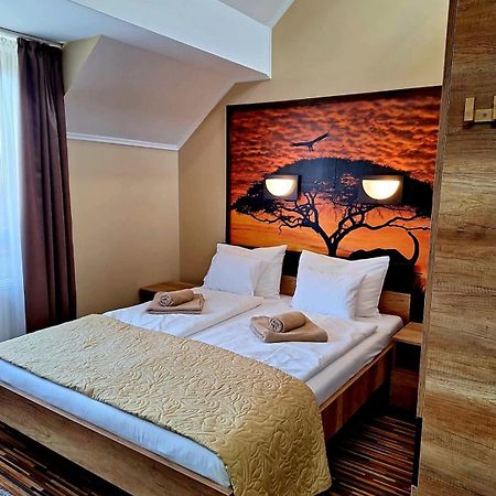 Angyal Apartman Gyula Exterior foto