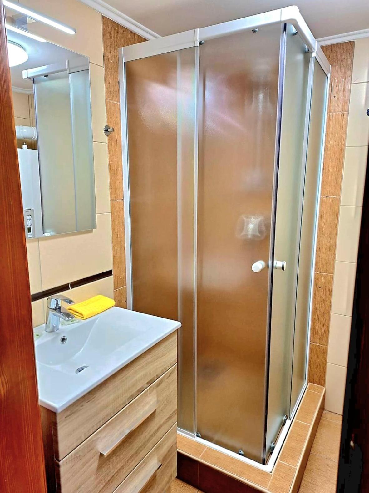 Angyal Apartman Gyula Exterior foto