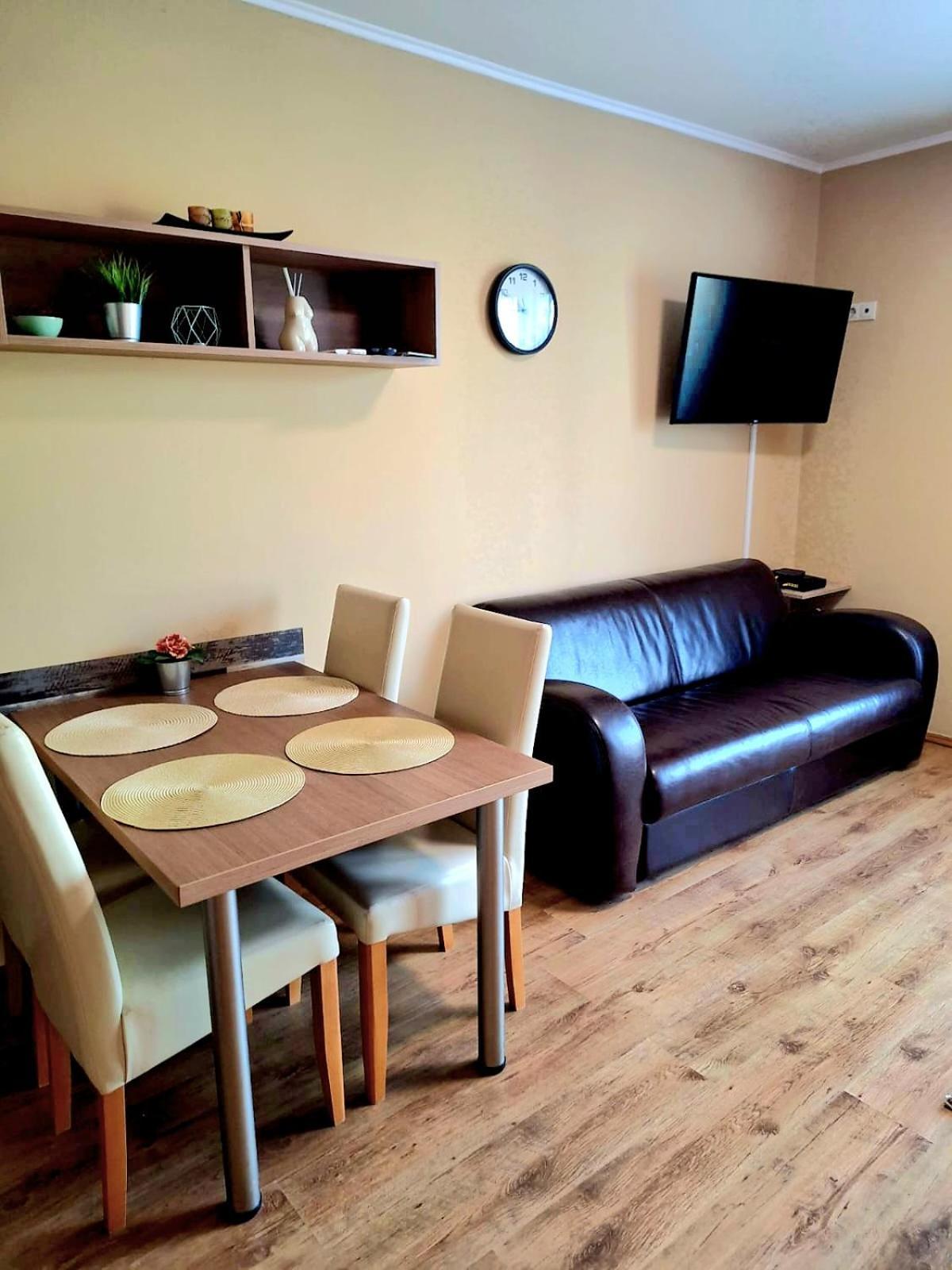 Angyal Apartman Gyula Exterior foto